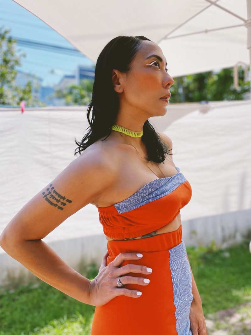model is 5'8" and is wearing a small