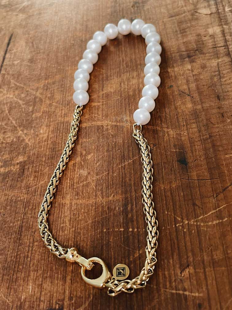 Half pearl half chain necklace