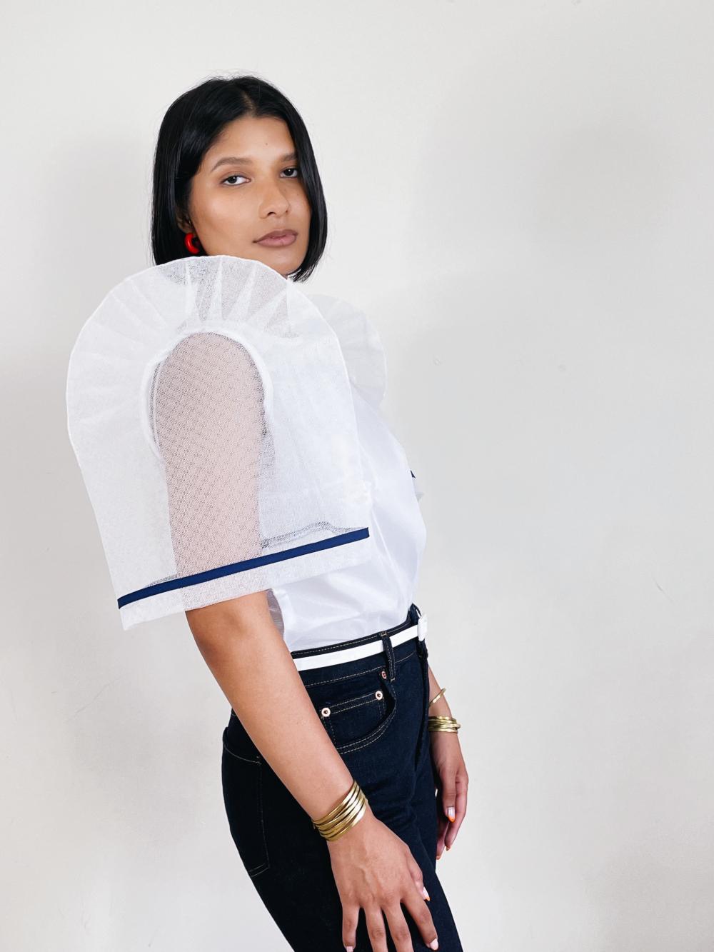 VINTA Tulle Camisa White with Navy Piping, medium profile.